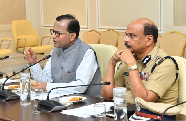 హైదరాబాద్ లో రాష్ట్రపతి, ఉపరాష్ట్రపతి పర్యటన పై సిఎస్ సమీక్ష…