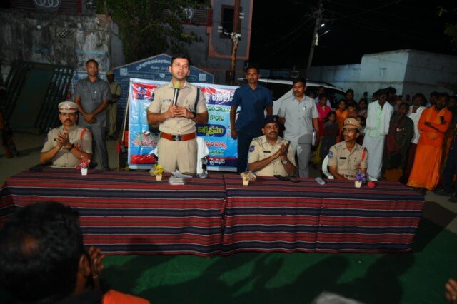 సమస్యాత్మక గ్రామాలపై ప్రత్యేక నిఘా జిల్లా ఎస్పి శరత్ చంద్ర పవార్ ఐపీఎస్