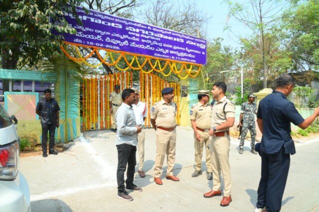 మున్సిపల్ చైర్మన్ / వైస్ చైర్మన్ ఎన్నికల బందోబస్త్ ప్రక్రియను పర్యవేక్షించిన జిల్లా ఎస్పీ శరత్ చంద్ర.