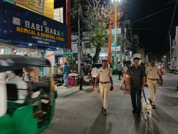 ఉగాది – రంజాన్ పండుగల నేపథ్యంలో మహబూబ్‌నగర్ వన్‌టౌన్‌లో పోలీసుల విస్తృత తనిఖీలు