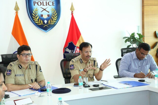 హైదరాబాద్‌లో హోలీపై కట్టుదిట్టమైన నిఘా