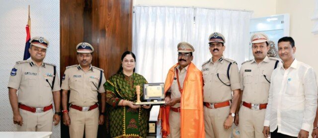 హైదరాబాద్‌లో పదవీ విరమణ సన్మాన కార్యక్రమం ఘనంగా నిర్వహణ