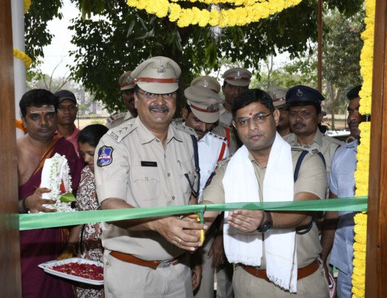 సంగారెడ్డిలో సబ్-డివిజినల్ పోలీసు కార్యాలయ నూతన భవనం ప్రారంభం