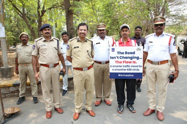 కేబీఆర్ పార్క్ చుట్టూ వన్‌వే ట్రాఫిక్ ట్రయల్ రన్ – స్వయంగా పర్యవేక్షించిన సీపీ సజ్జనర్