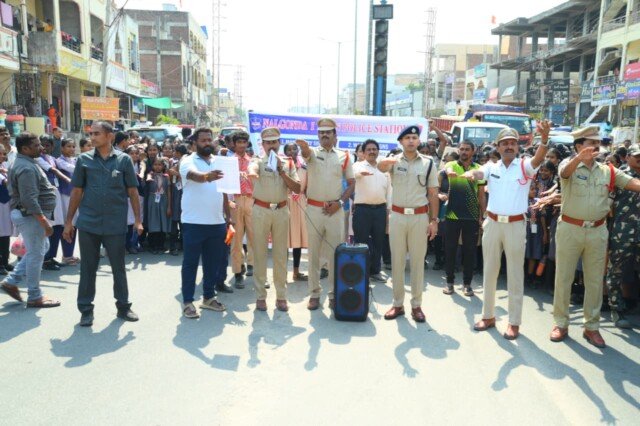 “ప్రజా పాలన – ప్రగతి ప్రణాళిక”లో భాగంగా ‘అరైవ్ అలైవ్’ రోడ్డు భద్రత కార్యక్రమం