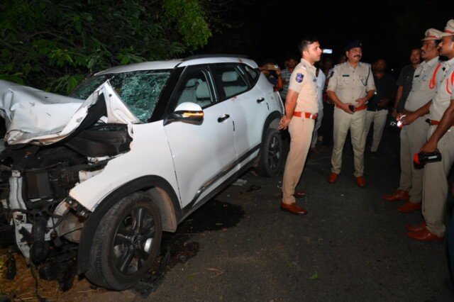 గుర్రంపోడులో ఘోర రోడ్డు ప్రమాదం: ముగ్గురు మృతి, ముగ్గురికి గాయాలు