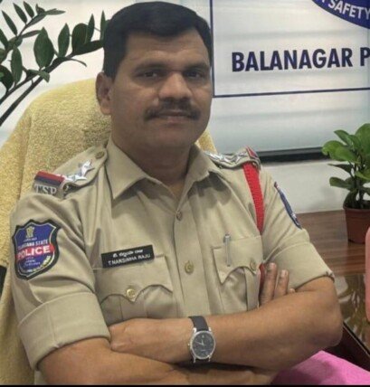 ఫలితం ఏదైనా బిడ్డలను అక్కున చేర్చుకోండి: పరీక్ష ఫలితాలు జీవితానికి ముగింపు కాదు – బాలానగర్ సీఐ