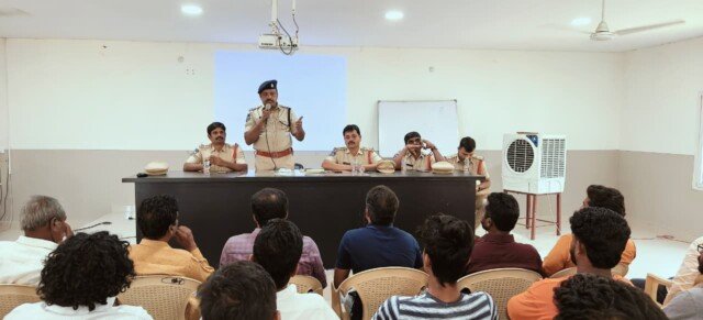 పశువుల అక్రమ రవాణా నిరోధానికి కఠిన చర్యలు: నల్లగొండ ఎస్పీ శరత్ చంద్ర పవార్ హెచ్చరిక