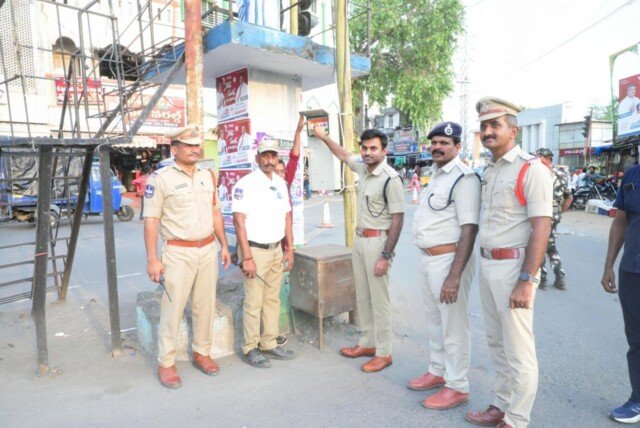 మహబూబాబాద్‌లో ట్రాఫిక్ సిగ్నల్ పాయింట్ల ప్రారంభం