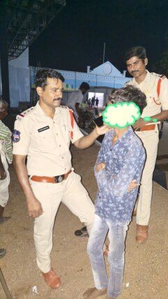 వికారాబాద్‌లో పోలీసుల స్పెషల్ డ్రైవ్.. గంజాయి, అక్రమ మద్యం స్వాధీనం.. తప్పిపోయిన బాలుడు తల్లిదండ్రుల చెంతకు