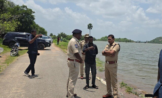 మిడ్ మ్యానేర్ బ్యాక్ వాటర్‌లో పర్యాటకుల భద్రతకు పటిష్ట చర్యలు