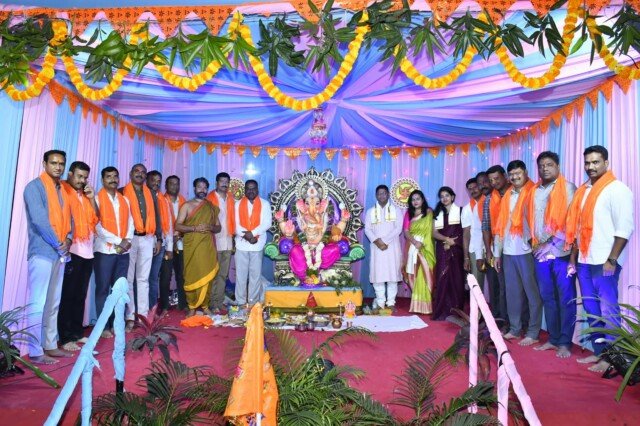 జిల్లా పోలీసు కార్యాలయంలో ఘనంగా వినాయక పూజలు నిర్వహించిన ఎస్పీ పరితోష్ పంకజ్ దంపతులు